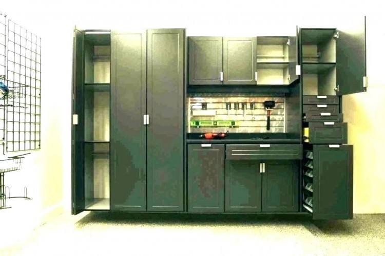 Kitchen cabinets, worktops, sink and taps