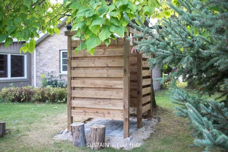 Outdoor shower enclosure ideas – fantastic showers for your garden