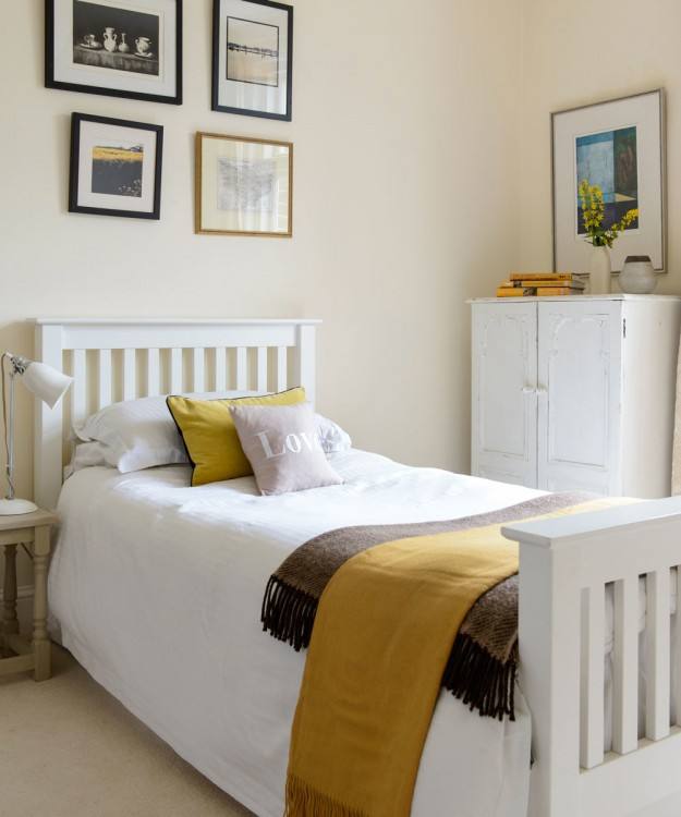 Room Gallery: Guest Bedrooms Welcome visitors in style with these inspiring spaces and finds from the editors of Country Living magazine