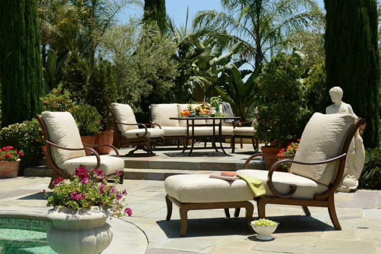 Mallin Celaya | Photo courtesy of Outdoor Living Furniture & Accessories, St