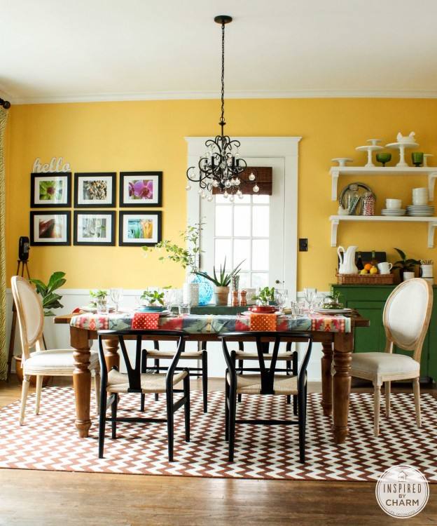 Dazzling Mediterranean dining room in yellow [Design: Sienna Blanca Design]
