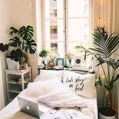 Full Size of Minimalist Bedroom Ideas For Small Rooms Reddit White Design Types Familiar Decorating Gorgeous