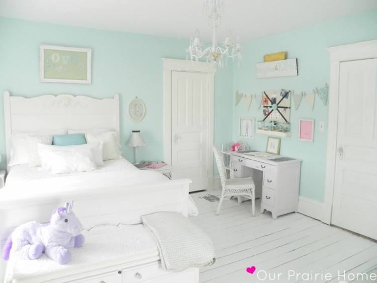 mint green wall decor attractive mint green bedroom