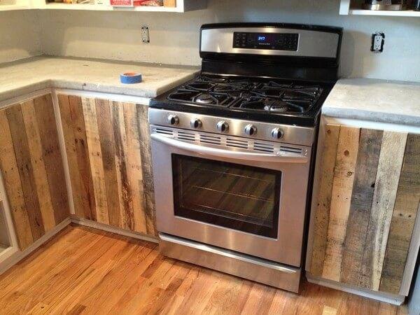 kitchen bar pallet wall