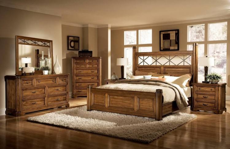 Interior Bedroom Design Ideas Feature King Size Bed With Beige Bedding And 4 Cottony