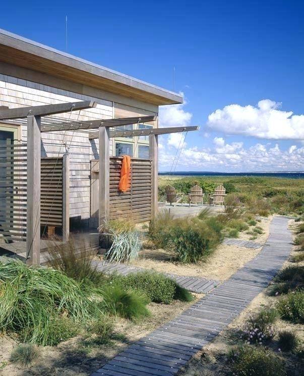 | Outdoor, Outdoor bathrooms