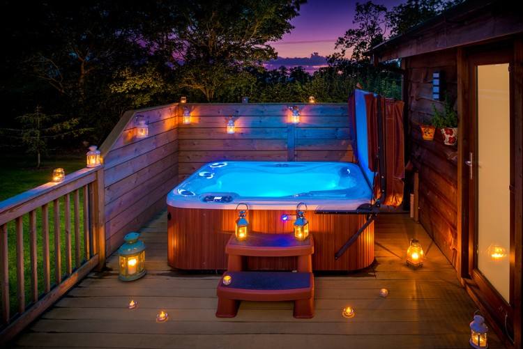 outdoor traditional hot tub outdoor living