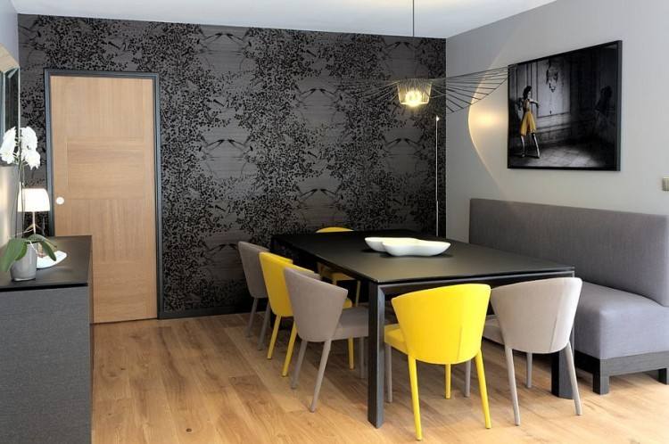 White trims bring added beauty to the gray dining room [Design: Board and Vellum