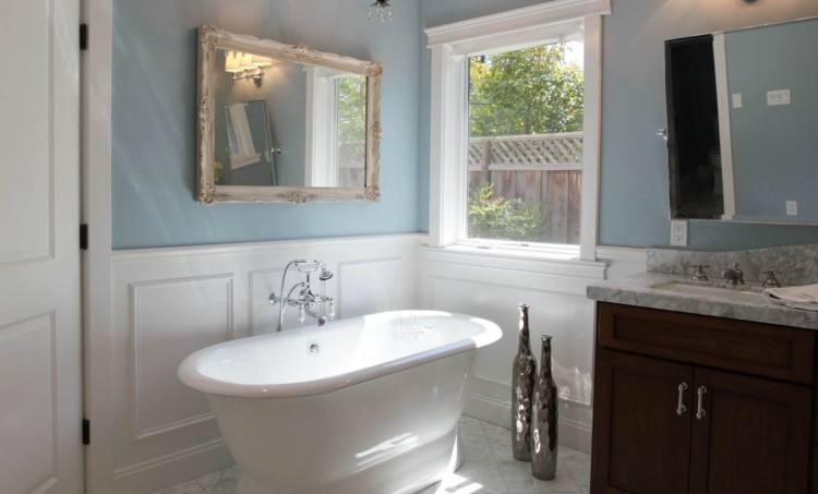 beadboard bathroom ideas