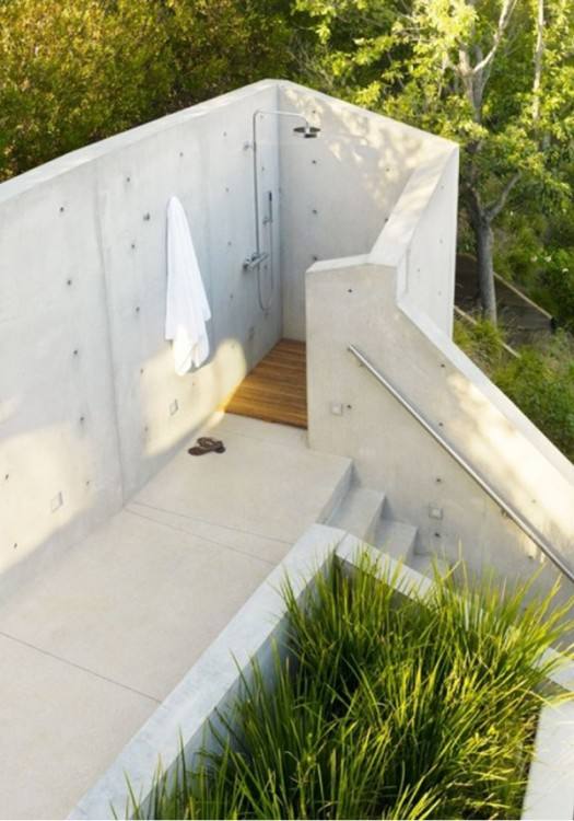 The collection of summer shower designs from around the world will help find the best ideas for your backyard design